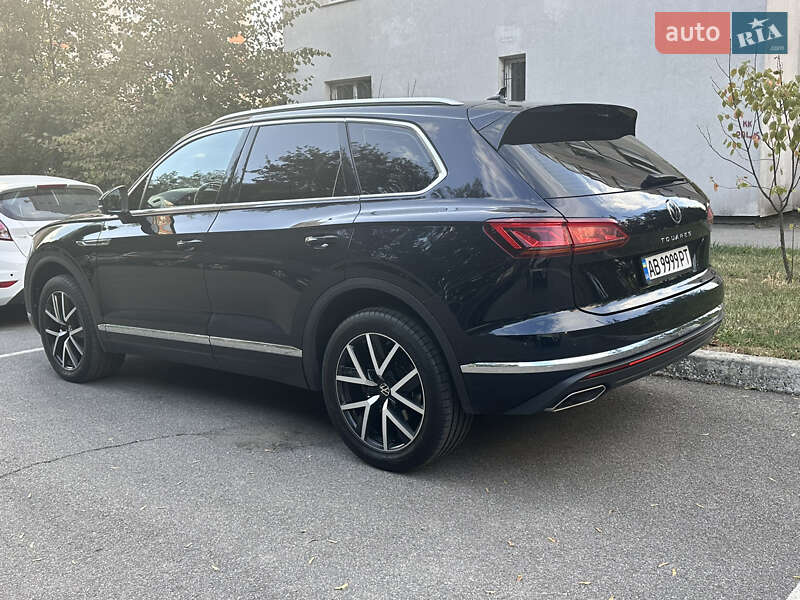 Позашляховик / Кросовер Volkswagen Touareg 2020 в Вінниці