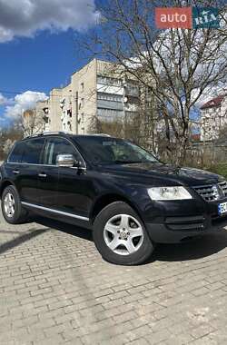 Внедорожник / Кроссовер Volkswagen Touareg 2004 в Львове