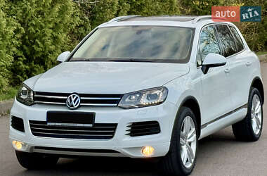 Внедорожник / Кроссовер Volkswagen Touareg 2012 в 