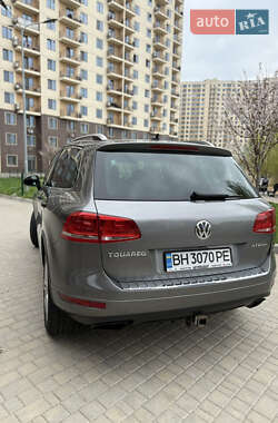 Внедорожник / Кроссовер Volkswagen Touareg 2010 в 