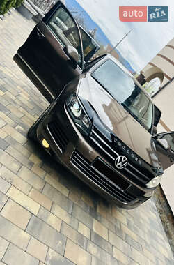 Внедорожник / Кроссовер Volkswagen Touareg 2011 в 