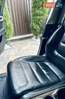 Внедорожник / Кроссовер Volkswagen Touareg 2011 в 