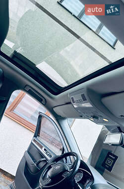 Внедорожник / Кроссовер Volkswagen Touareg 2011 в 