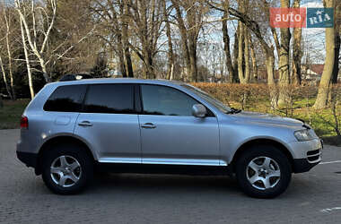 Позашляховик / Кросовер Volkswagen Touareg 2005 в 