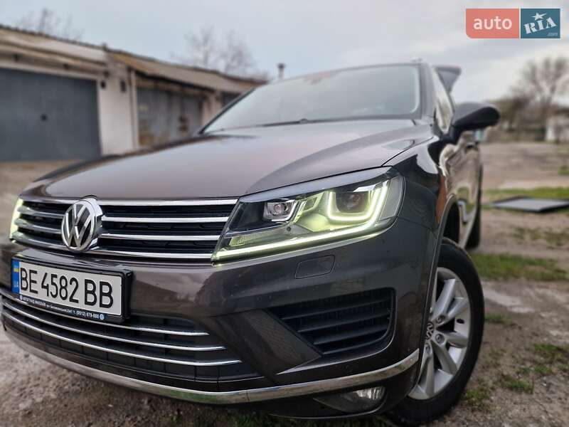 Внедорожник / Кроссовер Volkswagen Touareg 2016 в 