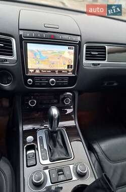 Внедорожник / Кроссовер Volkswagen Touareg 2016 в 