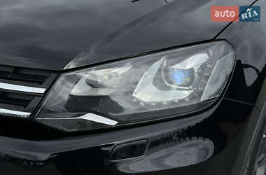 Внедорожник / Кроссовер Volkswagen Touareg 2013 в 