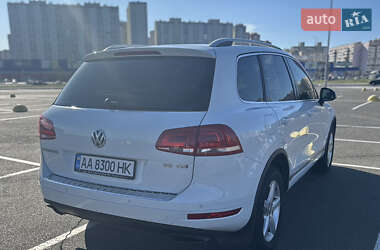 Внедорожник / Кроссовер Volkswagen Touareg 2014 в 
