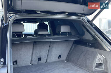 Внедорожник / Кроссовер Volkswagen Touareg 2019 в 