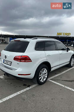 Внедорожник / Кроссовер Volkswagen Touareg 2013 в 