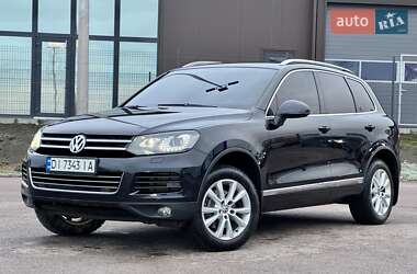 Позашляховик / Кросовер Volkswagen Touareg 2012 в 