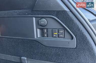 Позашляховик / Кросовер Volkswagen Touareg 2016 в 