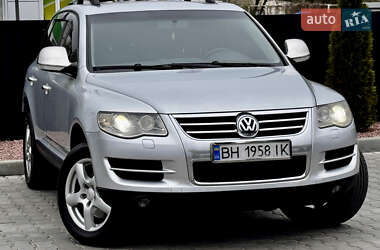 Позашляховик / Кросовер Volkswagen Touareg 2008 в 