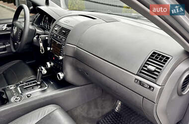 Позашляховик / Кросовер Volkswagen Touareg 2008 в 