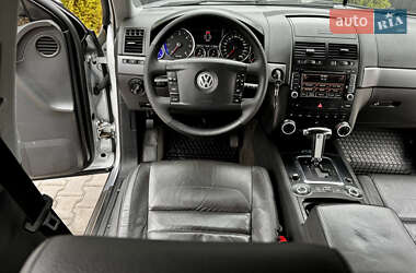 Позашляховик / Кросовер Volkswagen Touareg 2008 в 