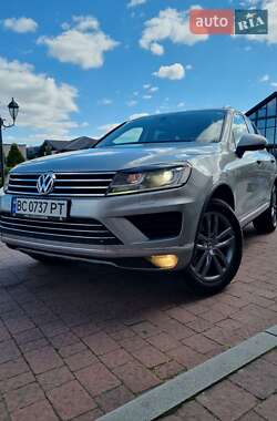 Внедорожник / Кроссовер Volkswagen Touareg 2016 в 