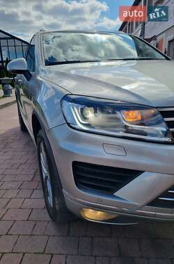Внедорожник / Кроссовер Volkswagen Touareg 2016 в 