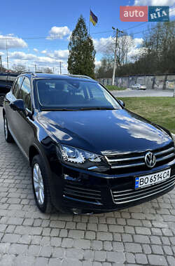 Внедорожник / Кроссовер Volkswagen Touareg 2012 в 