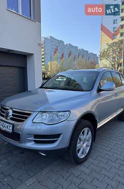 Внедорожник / Кроссовер Volkswagen Touareg 2007 в 