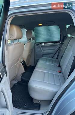 Внедорожник / Кроссовер Volkswagen Touareg 2007 в 