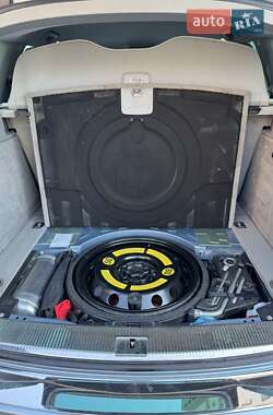 Внедорожник / Кроссовер Volkswagen Touareg 2007 в 