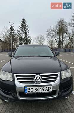 Внедорожник / Кроссовер Volkswagen Touareg 2008 в 