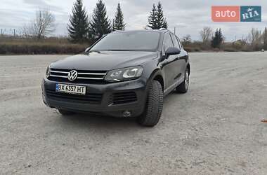 Позашляховик / Кросовер Volkswagen Touareg 2012 в 