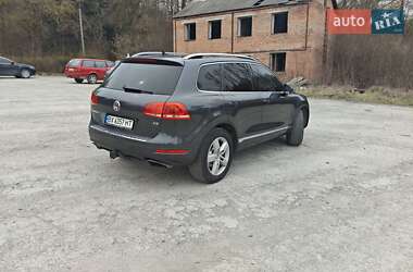 Позашляховик / Кросовер Volkswagen Touareg 2012 в 