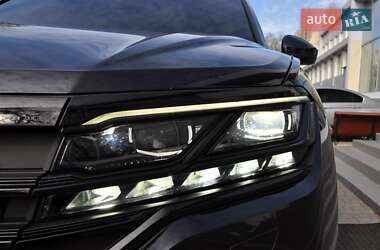 Внедорожник / Кроссовер Volkswagen Touareg 2020 в 