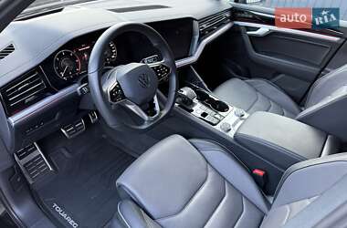 Позашляховик / Кросовер Volkswagen Touareg 2023 в 