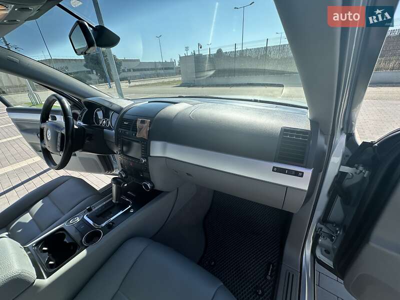 Внедорожник / Кроссовер Volkswagen Touareg 2006 в Киеве фото 23 Внедорожник / Кроссовер Volkswagen Touareg 2006 в Киеве