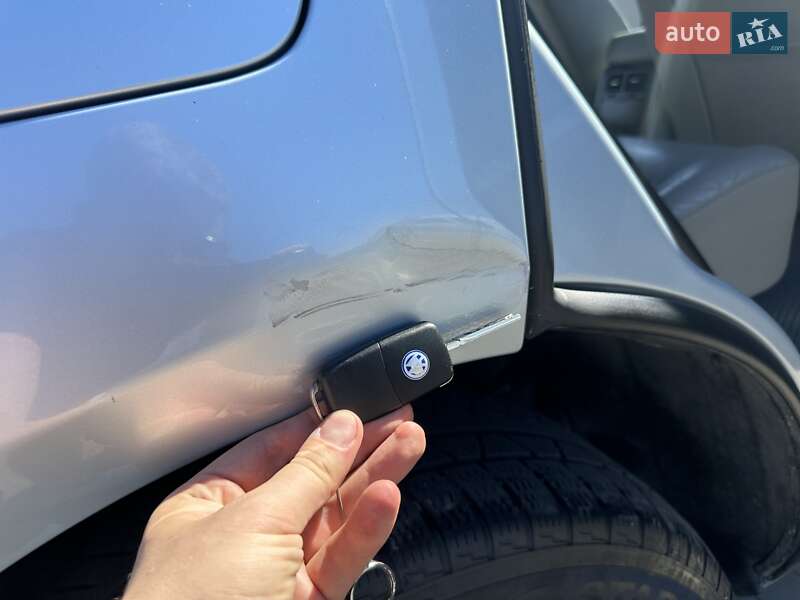 Внедорожник / Кроссовер Volkswagen Touareg 2006 в Киеве фото 14 Внедорожник / Кроссовер Volkswagen Touareg 2006 в Киеве