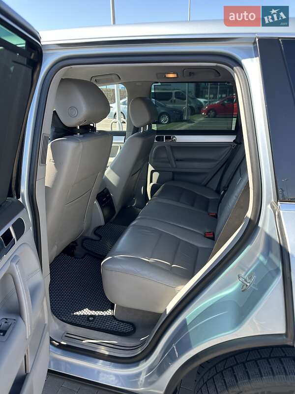 Внедорожник / Кроссовер Volkswagen Touareg 2006 в Киеве фото 26 Внедорожник / Кроссовер Volkswagen Touareg 2006 в Киеве