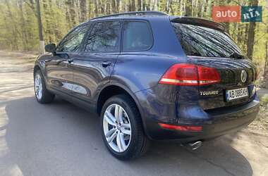 Позашляховик / Кросовер Volkswagen Touareg 2013 в 