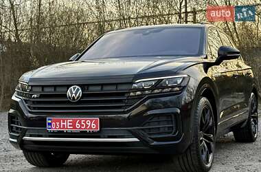 Внедорожник / Кроссовер Volkswagen Touareg 2021 в 