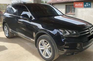 Внедорожник / Кроссовер Volkswagen Touareg 2011 в 