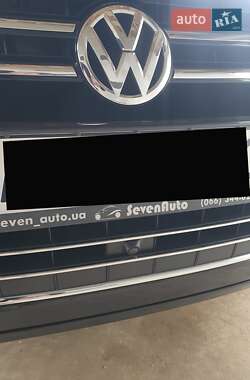 Внедорожник / Кроссовер Volkswagen Touareg 2011 в 