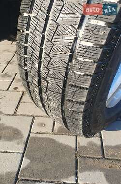 Внедорожник / Кроссовер Volkswagen Touareg 2011 в 