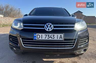 Внедорожник / Кроссовер Volkswagen Touareg 2012 в 