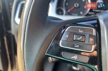 Внедорожник / Кроссовер Volkswagen Touareg 2012 в 