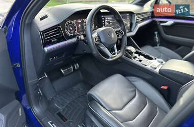 Внедорожник / Кроссовер Volkswagen Touareg 2021 в 