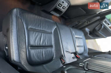 Внедорожник / Кроссовер Volkswagen Touareg 2011 в 