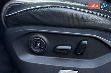 Внедорожник / Кроссовер Volkswagen Touareg 2018 в 