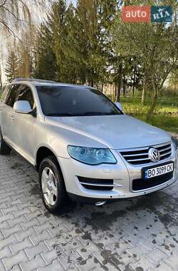 Внедорожник / Кроссовер Volkswagen Touareg 2007 в 