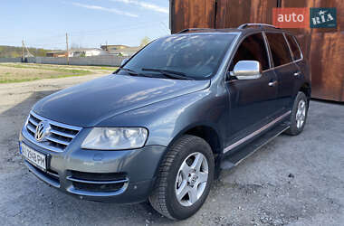Позашляховик / Кросовер Volkswagen Touareg 2004 в 