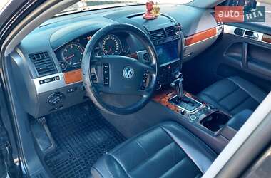 Внедорожник / Кроссовер Volkswagen Touareg 2006 в 