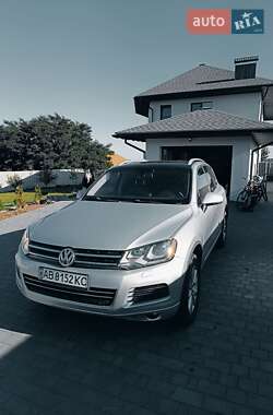 Внедорожник / Кроссовер Volkswagen Touareg 2013 в 