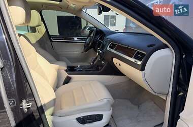 Внедорожник / Кроссовер Volkswagen Touareg 2016 в 