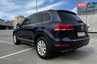 Внедорожник / Кроссовер Volkswagen Touareg 2012 в 