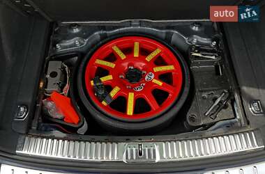 Внедорожник / Кроссовер Volkswagen Touareg 2012 в 